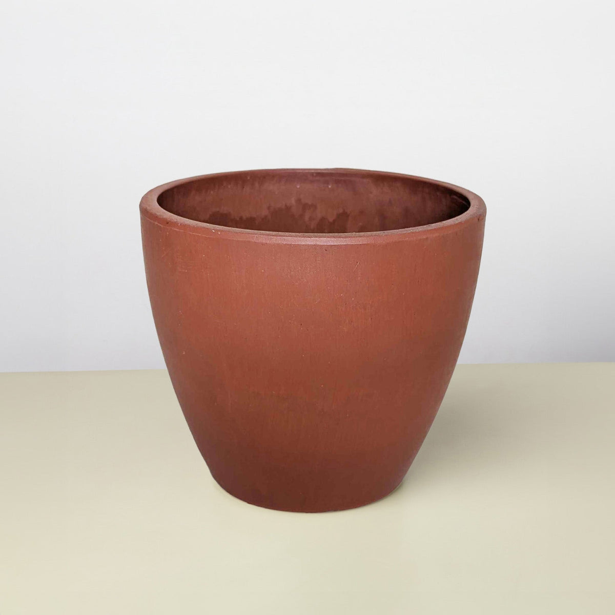 Terracotta eco pot close-up with smooth rounded rim planter on Tampa Home & Garden Store