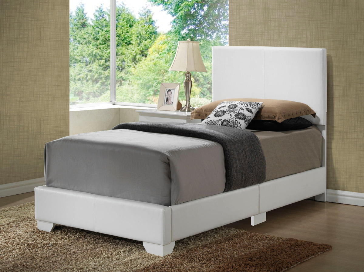 Glory Aaron Queen Platform Bed for a Bedroom