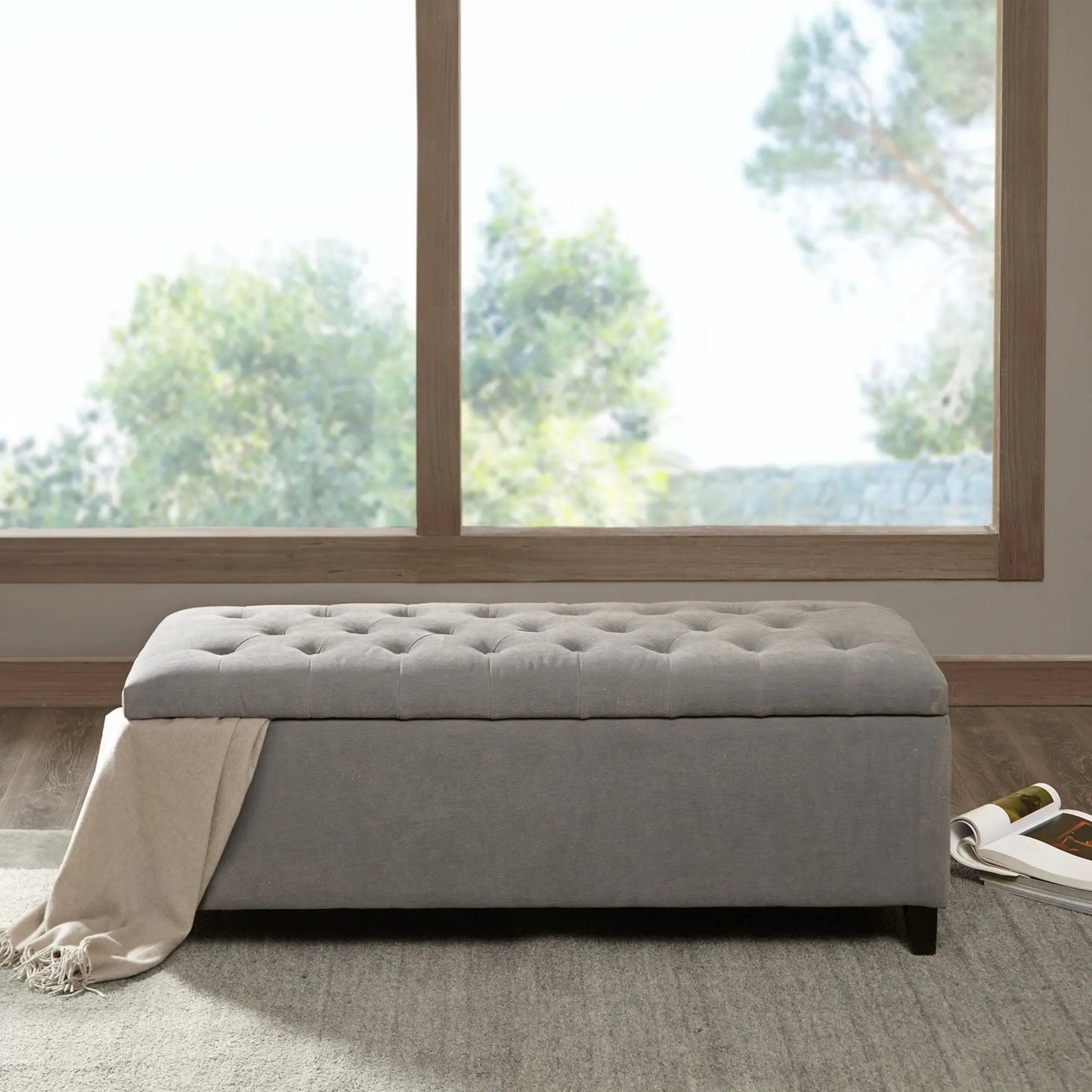Tufted Top Storage Bench With Soft Close Lid