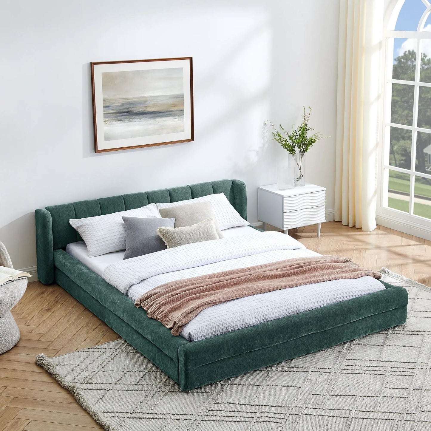 Modern Upholstered Bed Frame With Thick Fabric