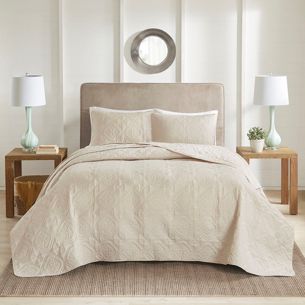 Cream Reversible Bedspread Set for Queen Beds