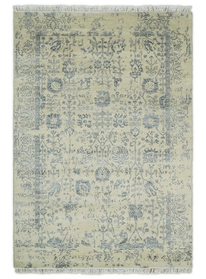 Alfombra antigua de lana y seda, estilo persa tradicional, anudada a mano, de 4x6, en beige y gris | AGR14
