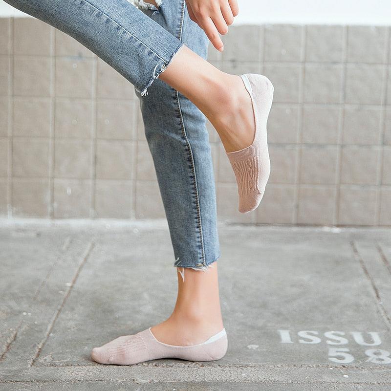 Stevvex women cotton low-cut ankle socks 5-pair pack in soft pink with silicone non-slip grip on Tampa Home & Garden Store