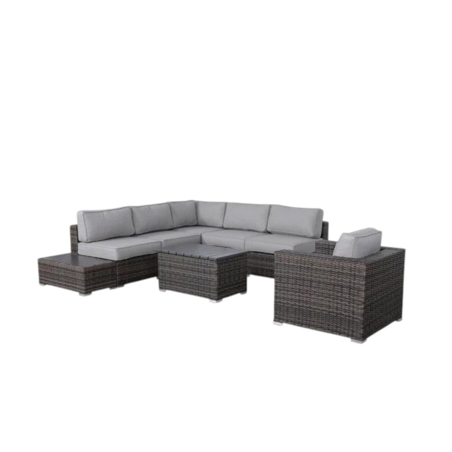 Comfortable Outdoor Sectional and Lounge Set