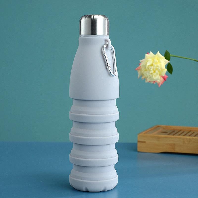 Stevvex 550ml silicone foldable water bottle with metal cap and carabiner on Tampa Home & Garden Store