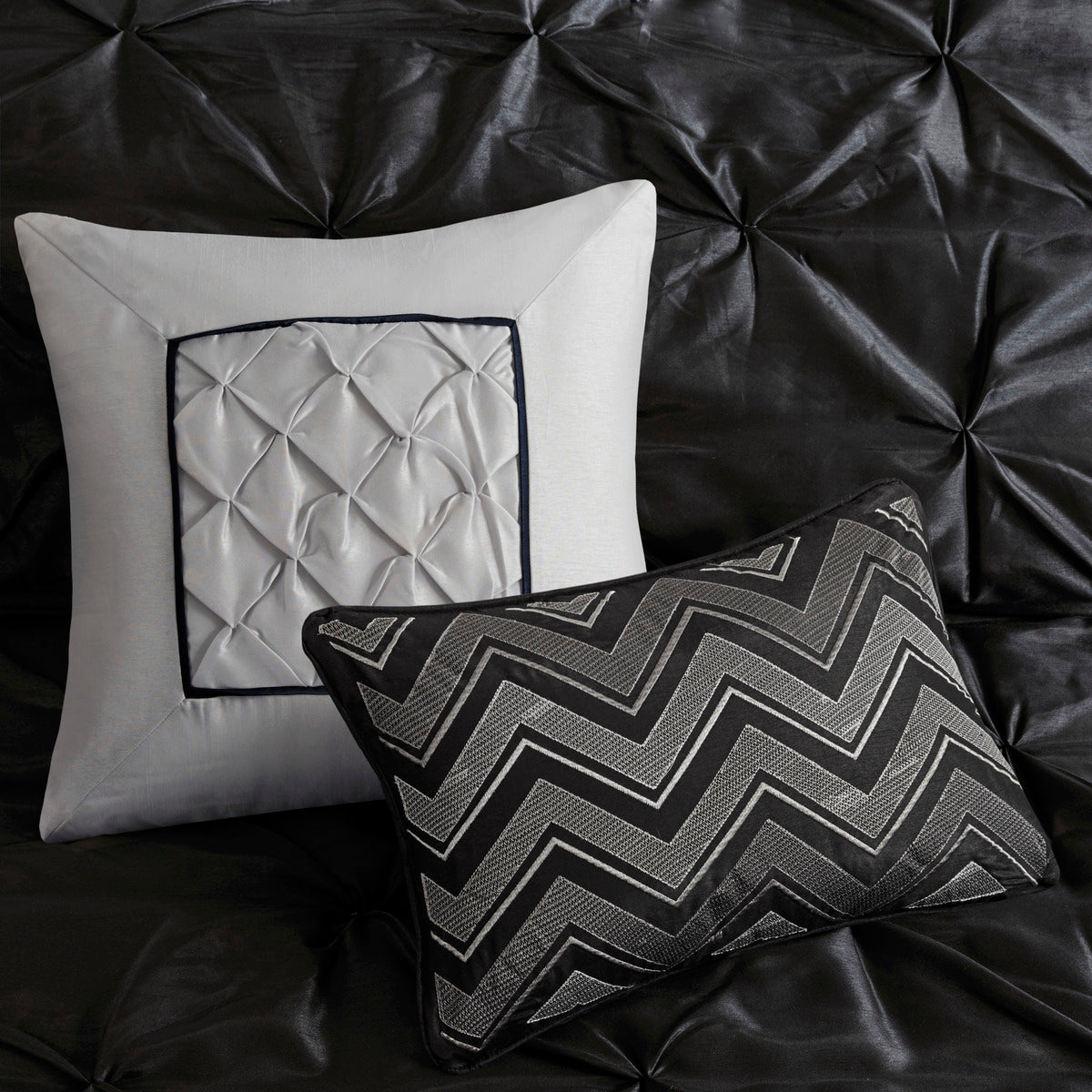 7 Piece Tufted Comforter Set in Black Cal King