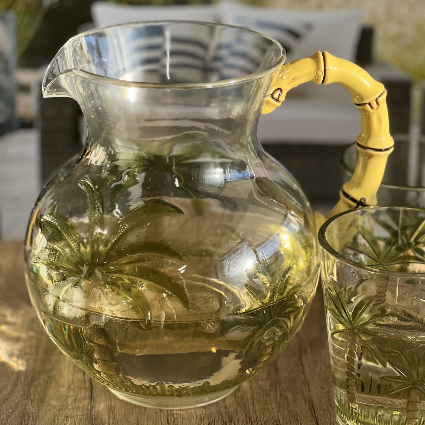 Palm Tree Water Pitcher With Bpa Free Lid and Cap