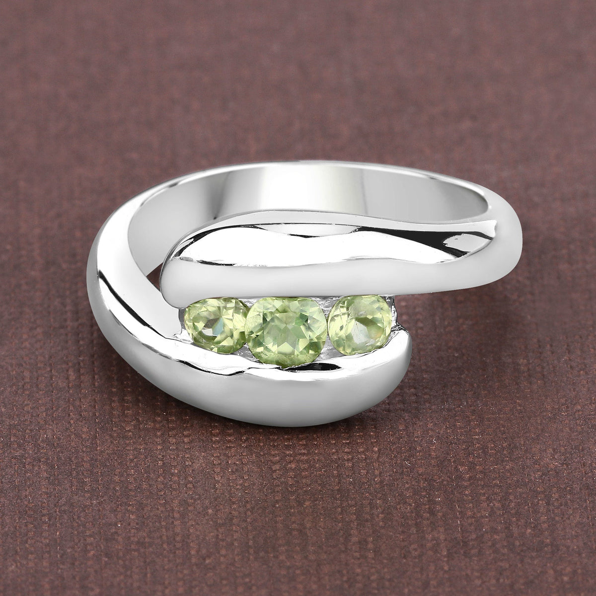 Ring 0.56ct genuine peridot in .925 sterling silver on Tampa Home & Garden Store