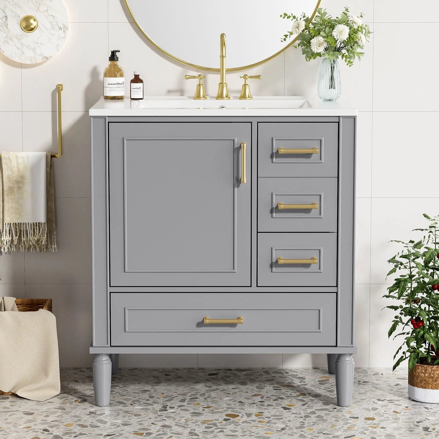Traditional Bathroom Vanity With Soft Close Doors