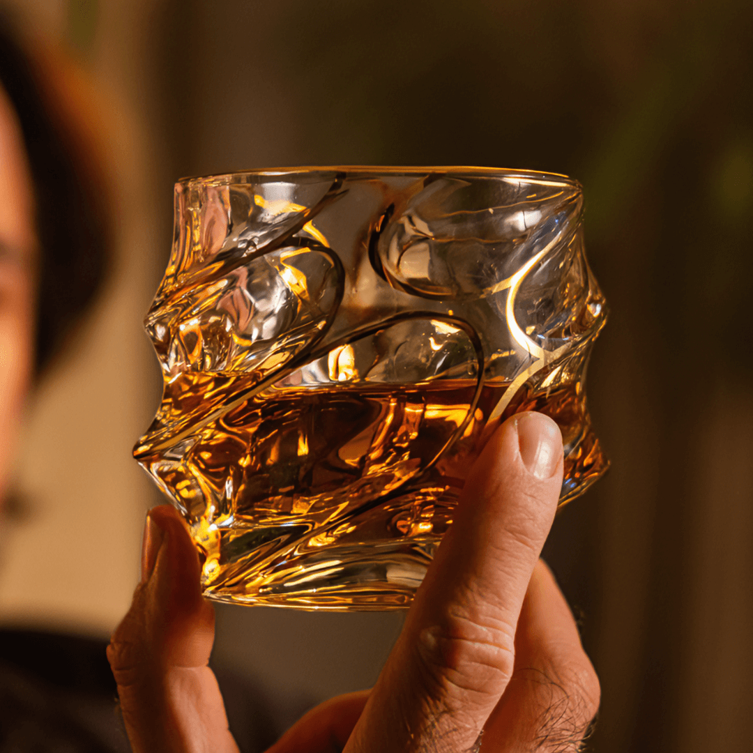 the Gold Line Storm Japanese Crystal Whisky Glass