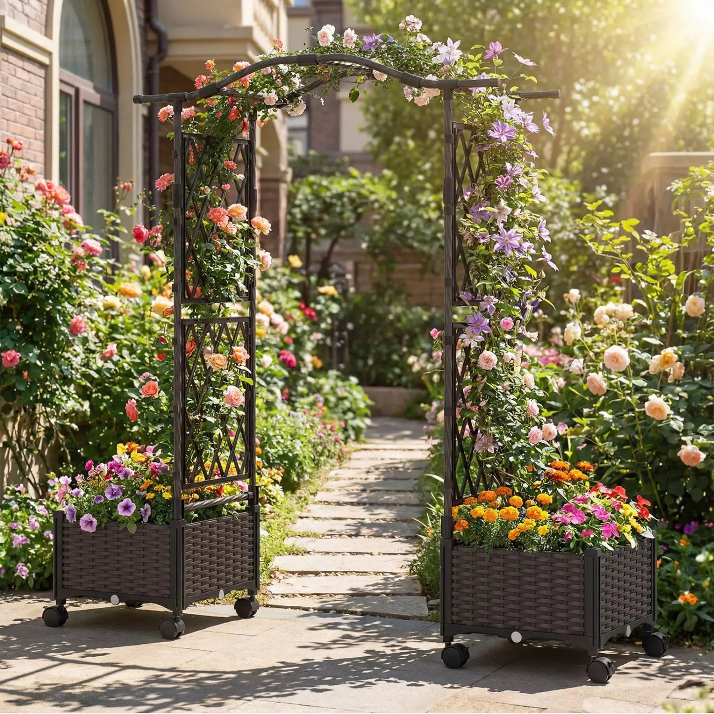 5 Ft Self-Watering Planter Boxes with Lattice