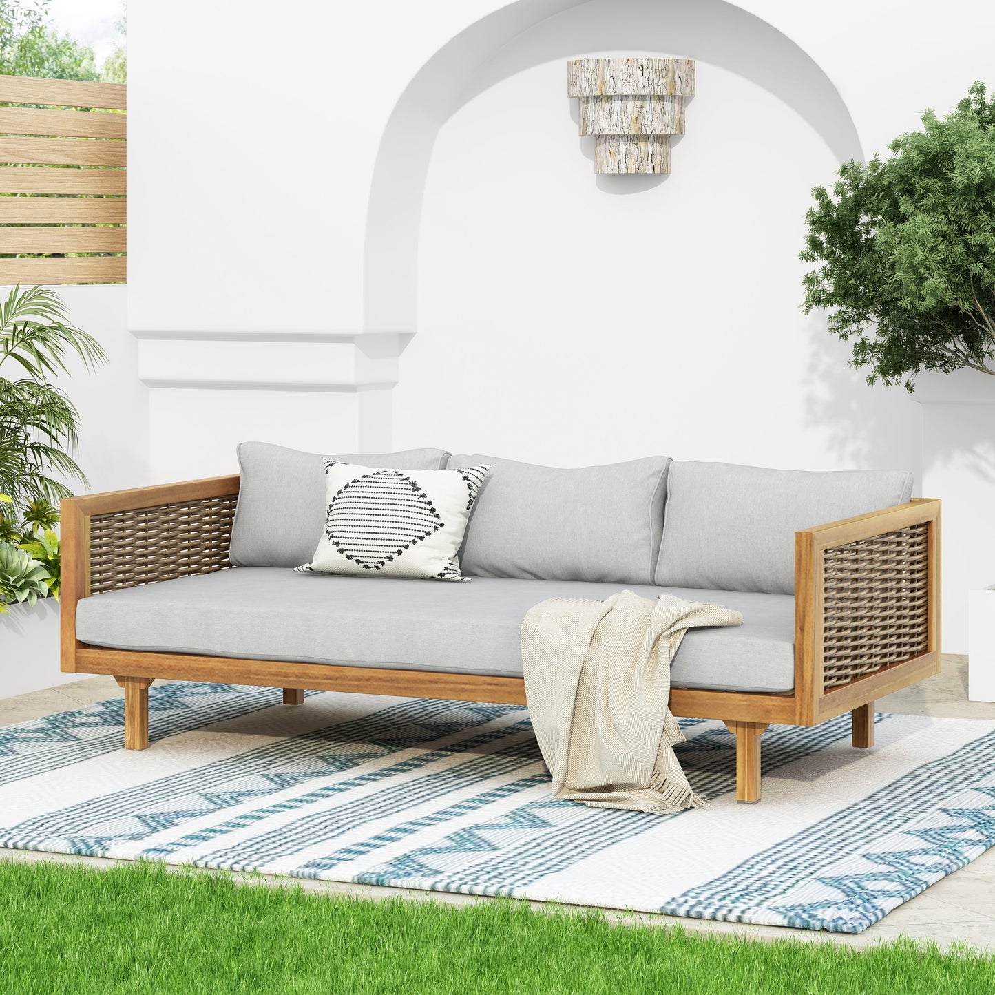 Wicker Outdoor Patio Furniture Set with Daybed