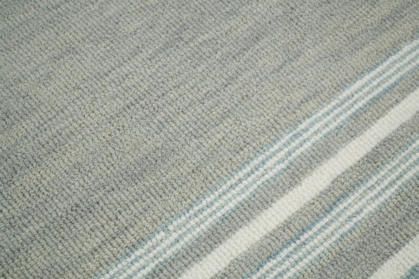 Alfombra de lana moderna de rayas marfil y gris, hecha a mano, de 5x8 y 8x10 | NAU003