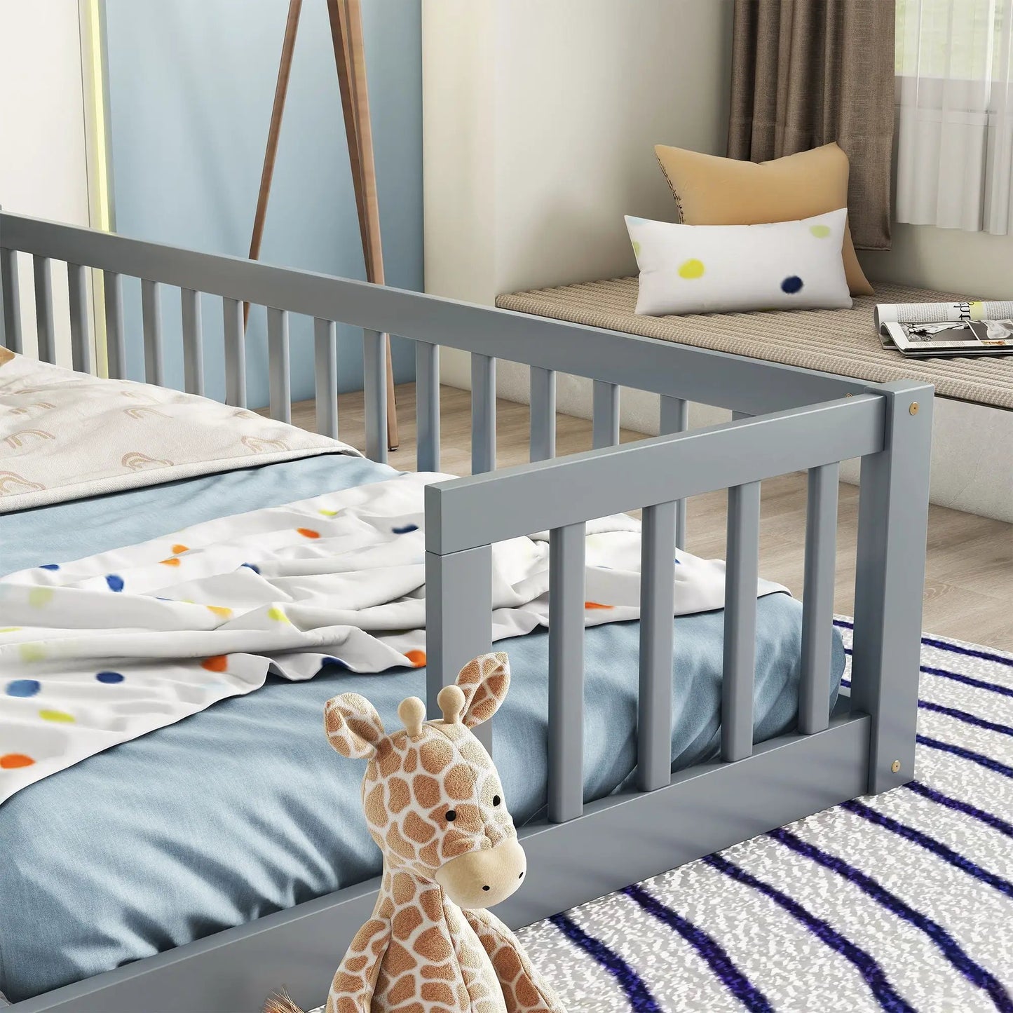 Double Floor Bed with Fence and Guardrails