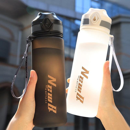 Stevvex stainless steel vacuum insulated water bottle pair black and white with strap on Tampa Home & Garden Store