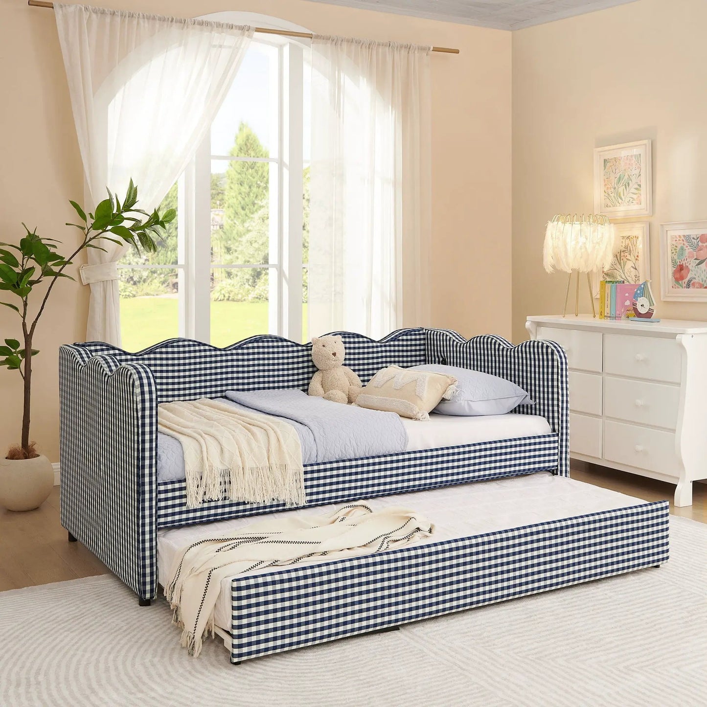 Gingham Daybed With USB Port and Wave Design
