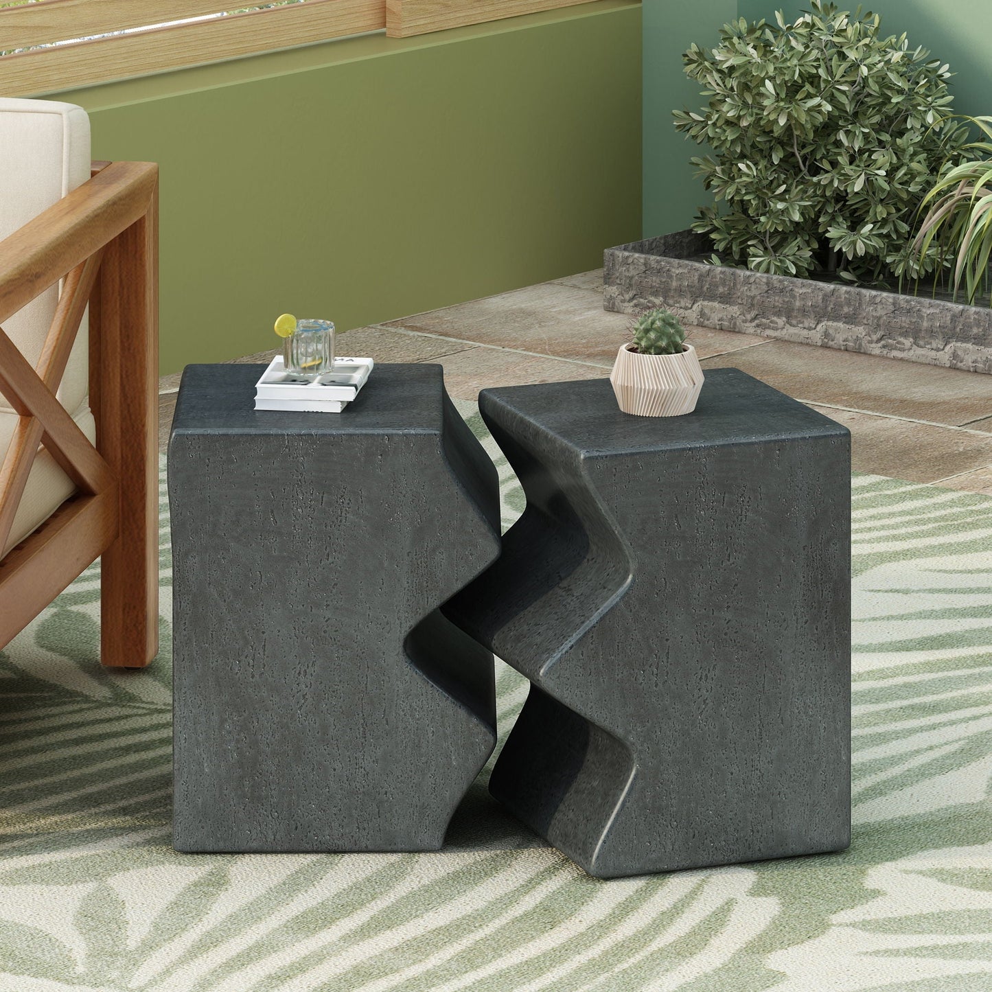Set of 2 Modern Outdoor Accent Side Tables