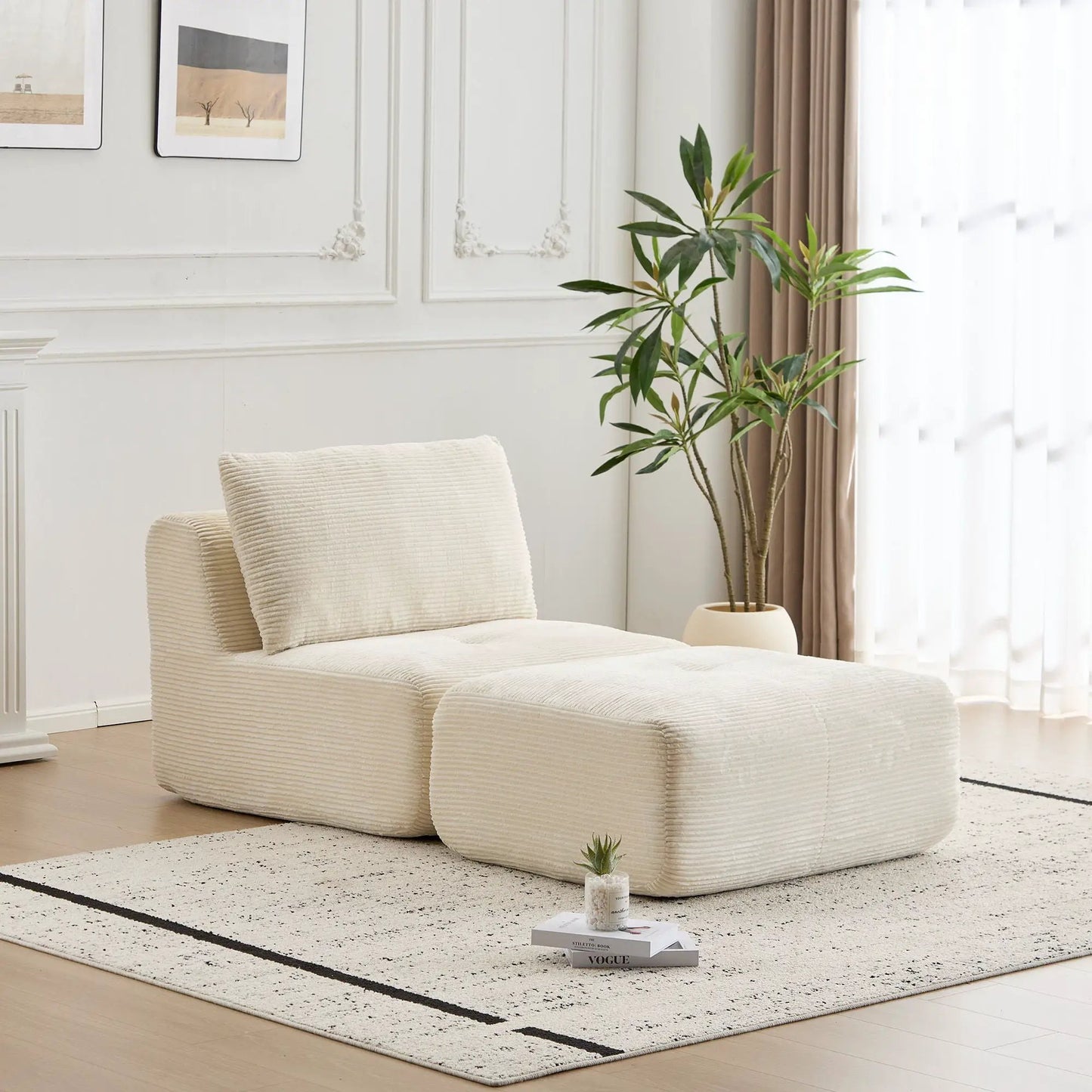 Single Chaise Longue With Movable Ottoman