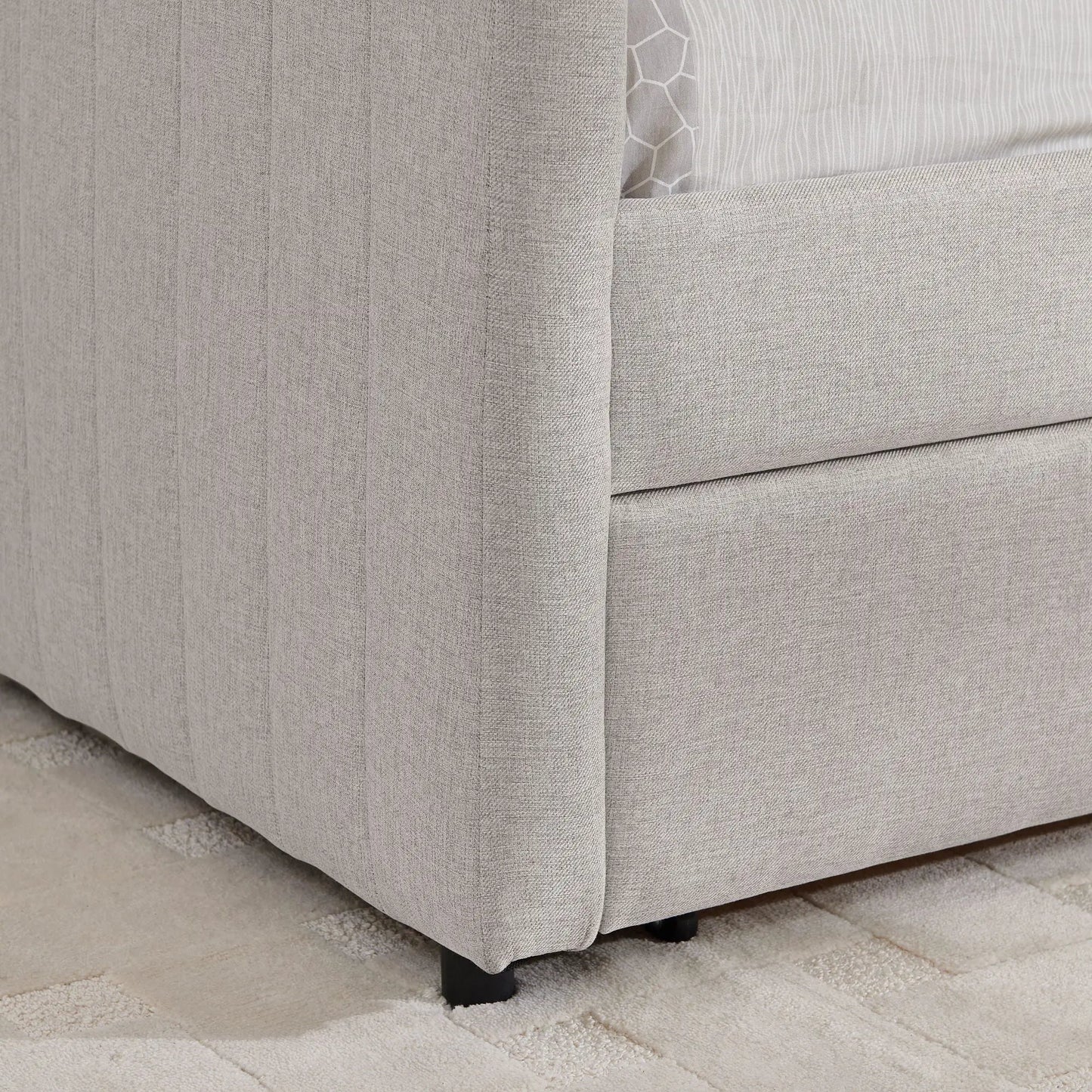 Upholstered Queen Daybed with 2 Drawers
