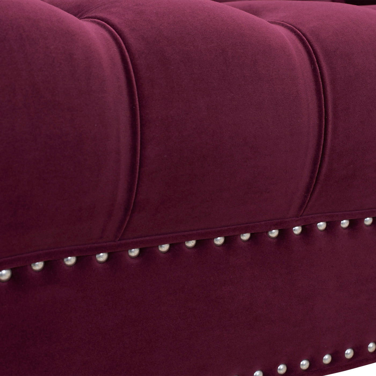 La Rosa Victorian Tufted Chesterfield Sofa