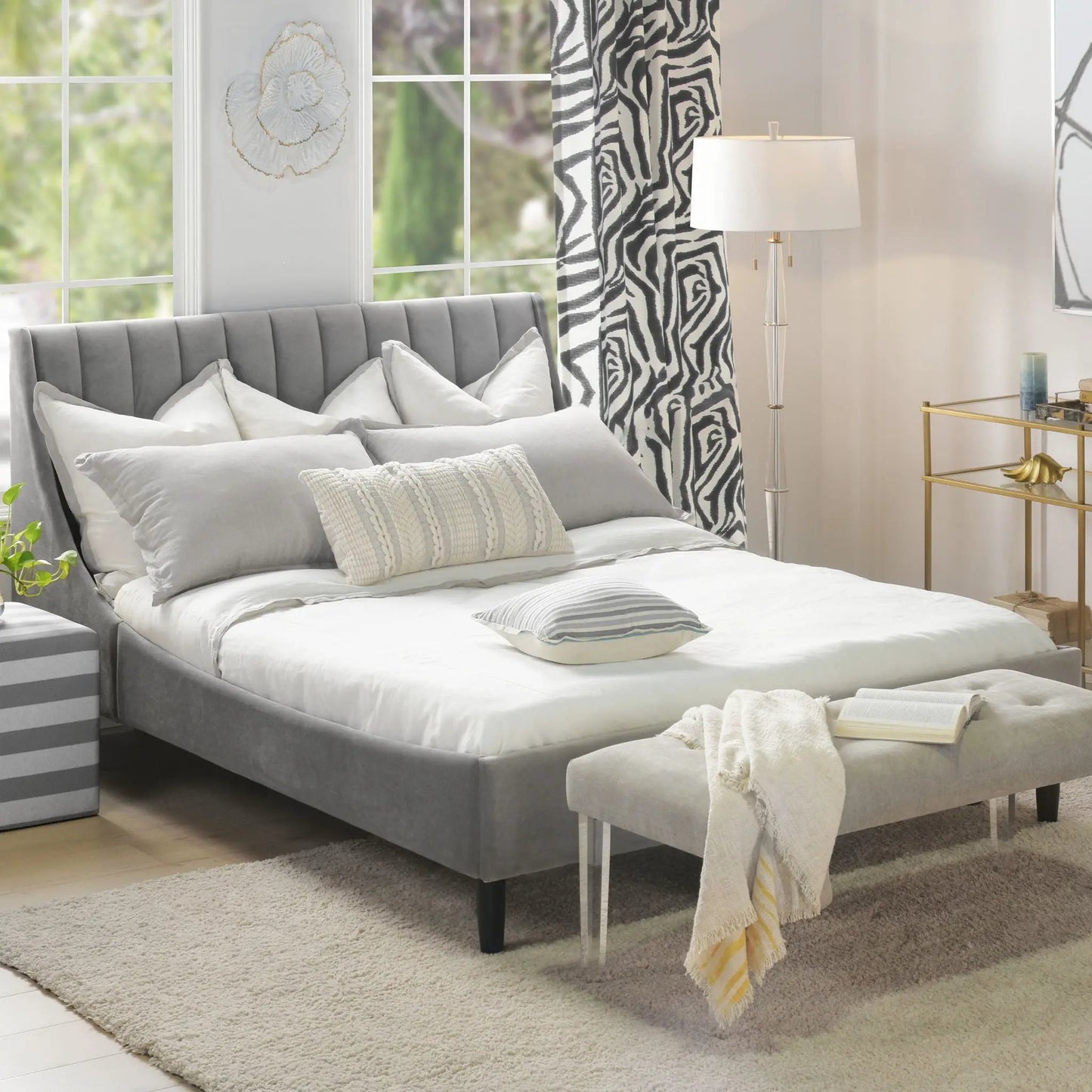 Aspen Vertical Tufted Headboard Platform Bed