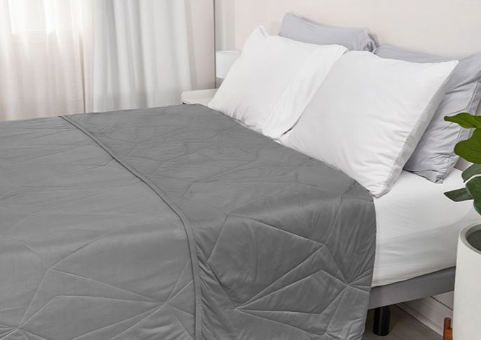 BedGear Grey Cooling and Breathable Queen Blanket