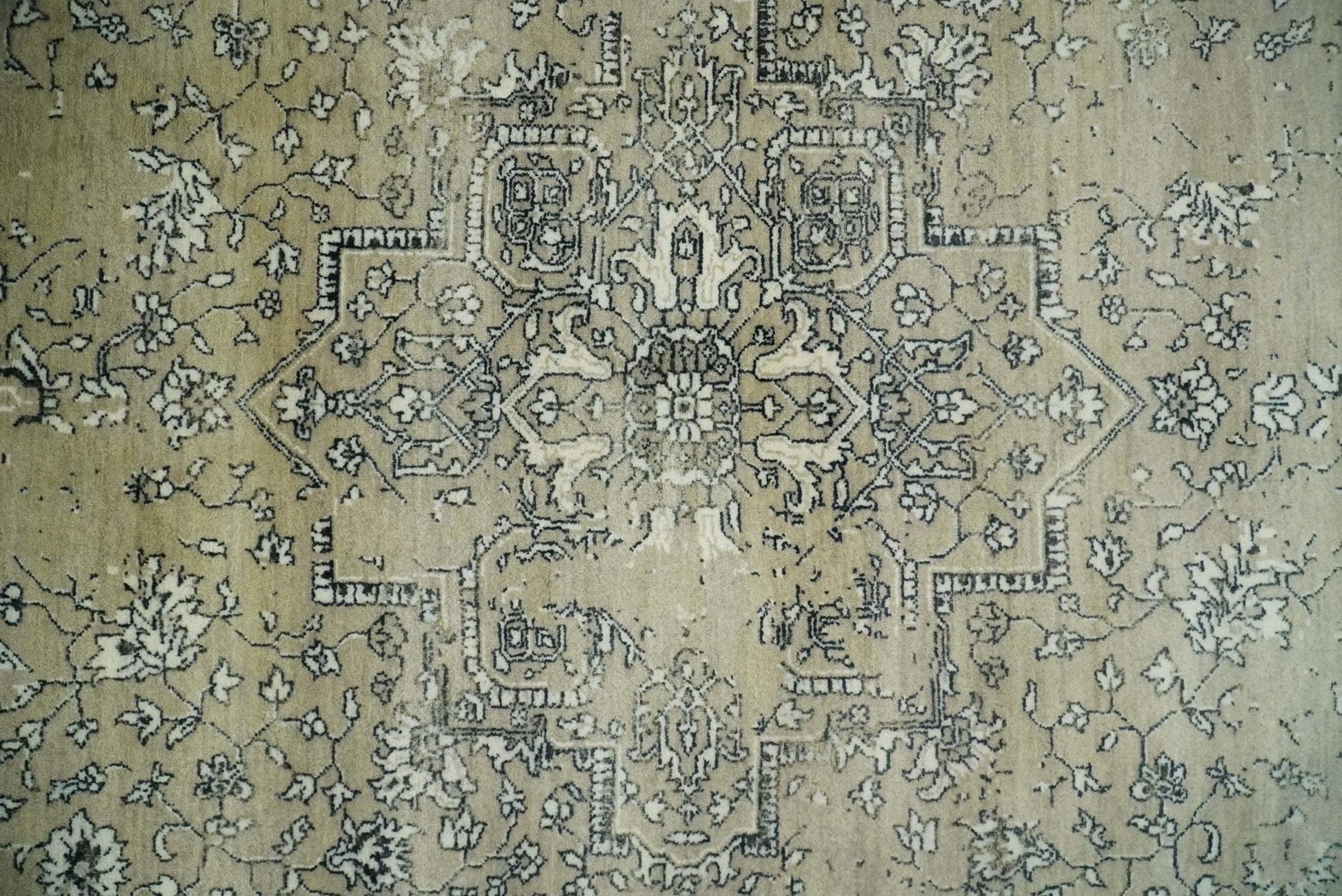 6x9 Fine Hand Knotted Beige and Black Traditional Vintage Persian Style Antique Wool Rug | AGR4 - Tampa Home & Garden Store