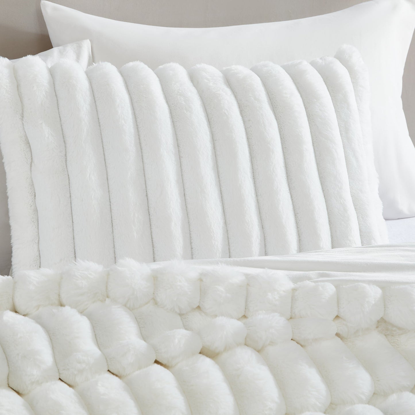 Everett White Micro Mink King Bedding Set
