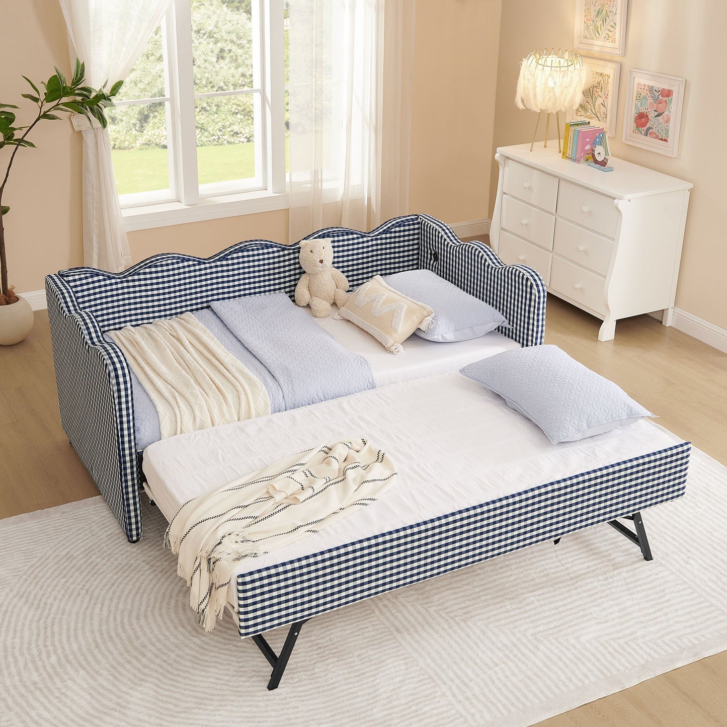 Gingham Daybed With Usb Port And The Wave Shape