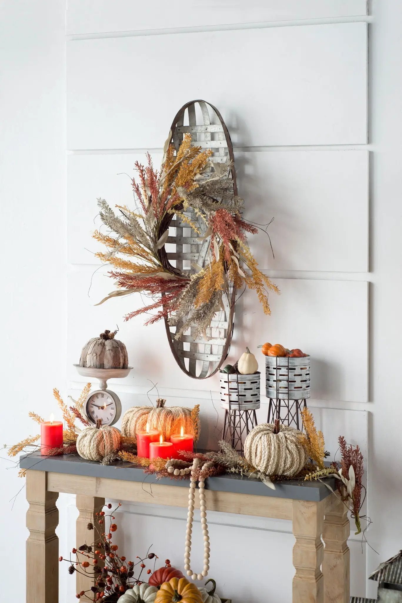 Metal Wall Art With Grid Pattern Silver Edition