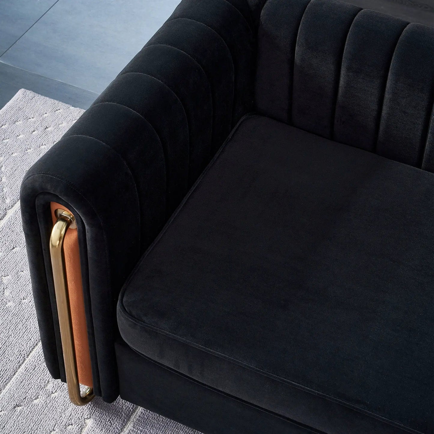 Contemporary Sofa for Living Room and Tufting