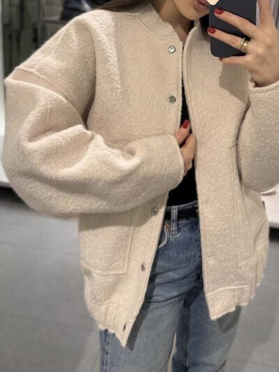 Autumn casual cream full-size drop-shoulder jacket with snap front and patch pockets Stevvex on Tampa Home & Garden Store