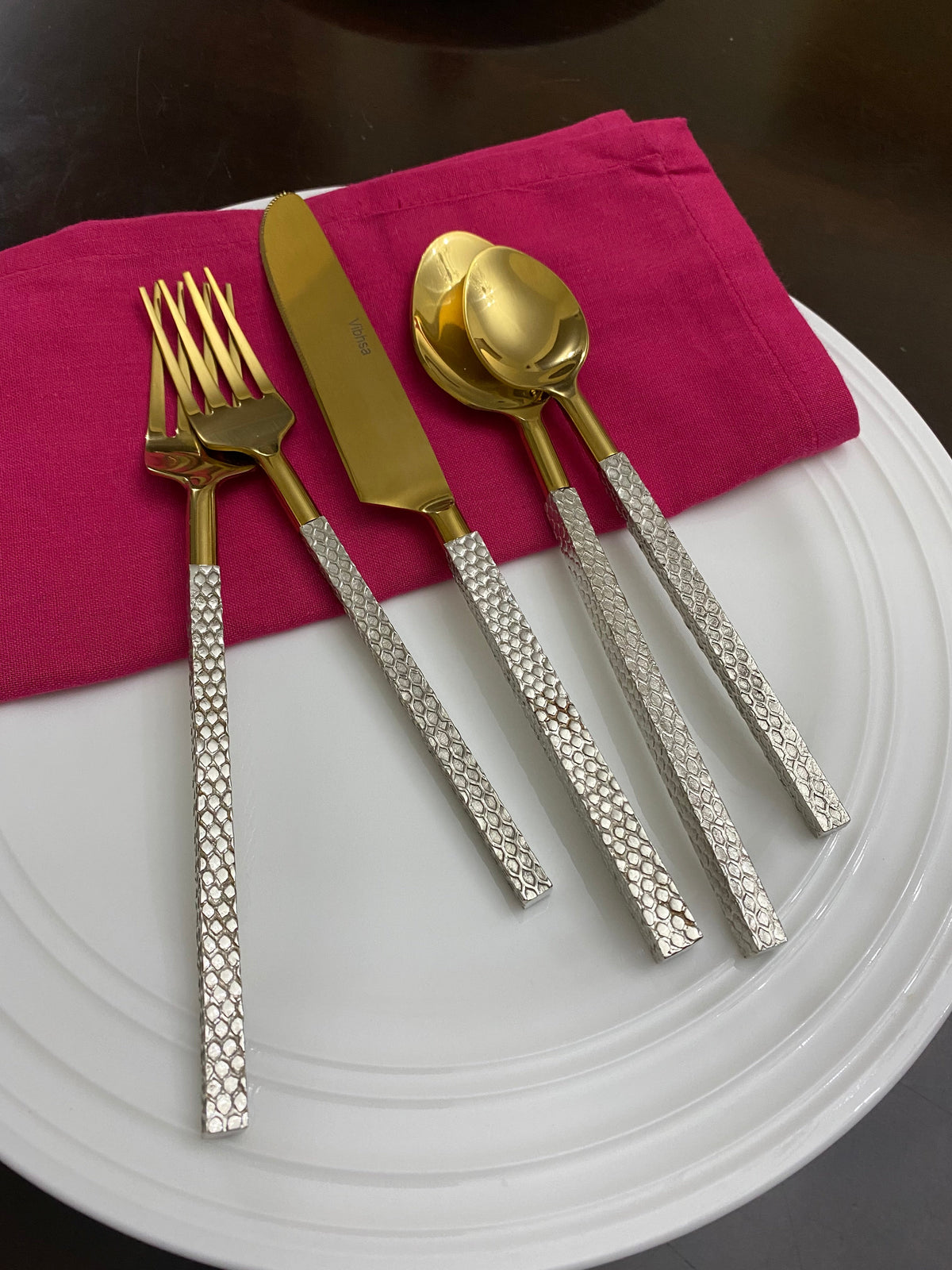 Vibhsa 20pc gold stainless steel flatware set with textured handles forks knives spoons on Tampa Home & Garden Store