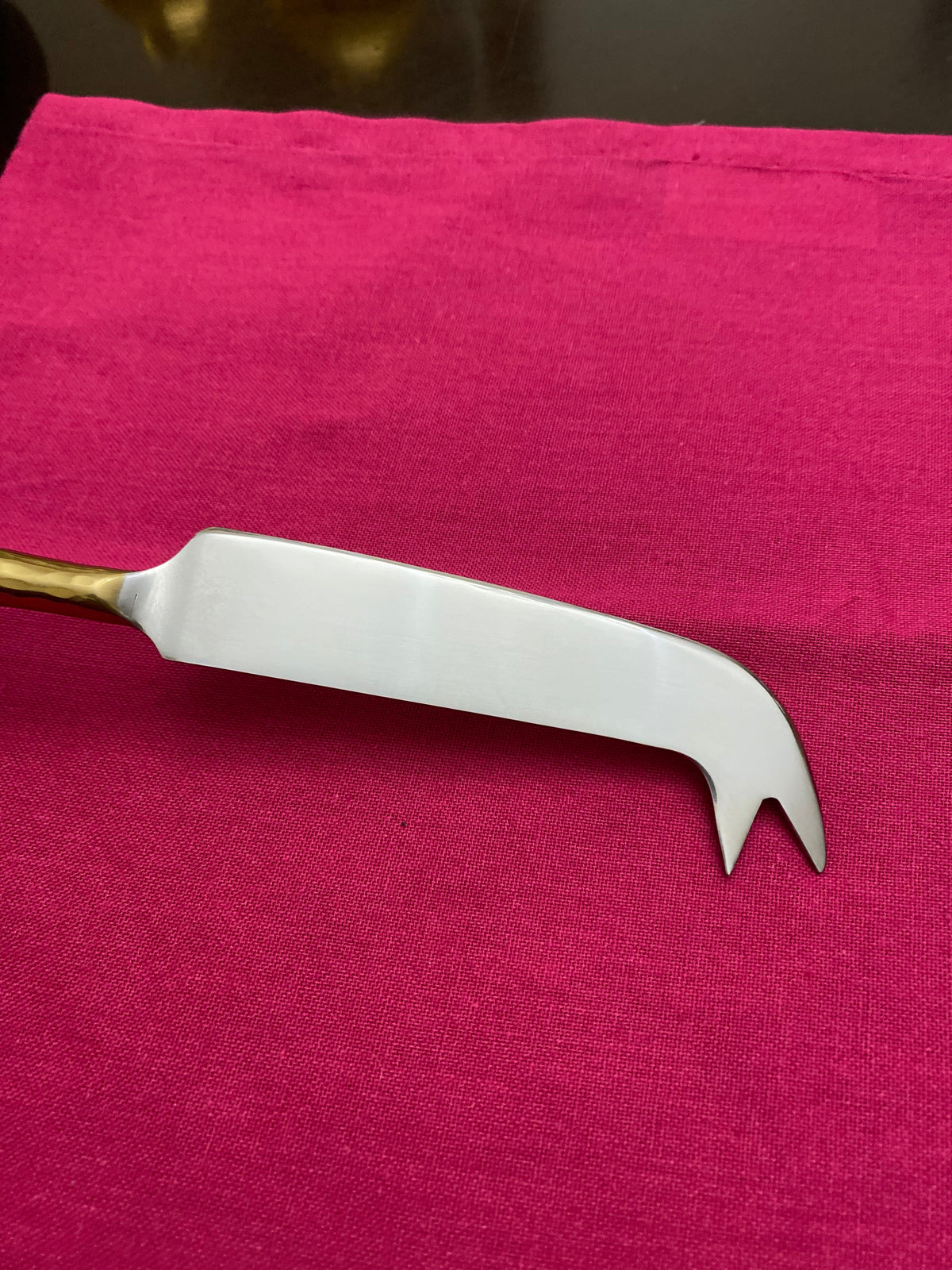 Vibhsa Gold cheese knife, stainless blade with gold-toned handle, 4-piece cheese knife set on Tampa Home & Garden Store