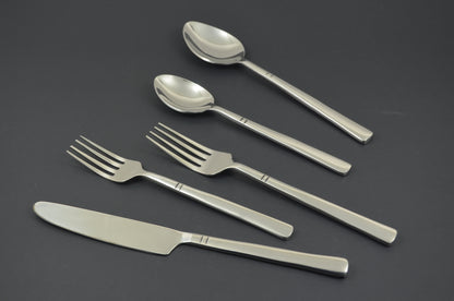 Vibhsa modern flatware set 20 pieces in silver stainless steel with forks spoons knives on Tampa Home & Garden Store