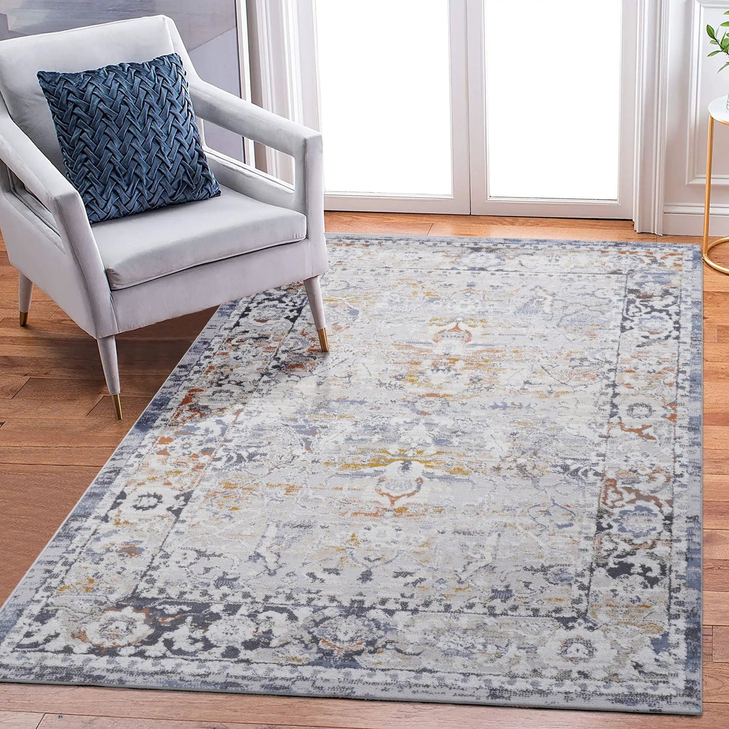 Payas Trendy Traditional Area Rug in Neutral