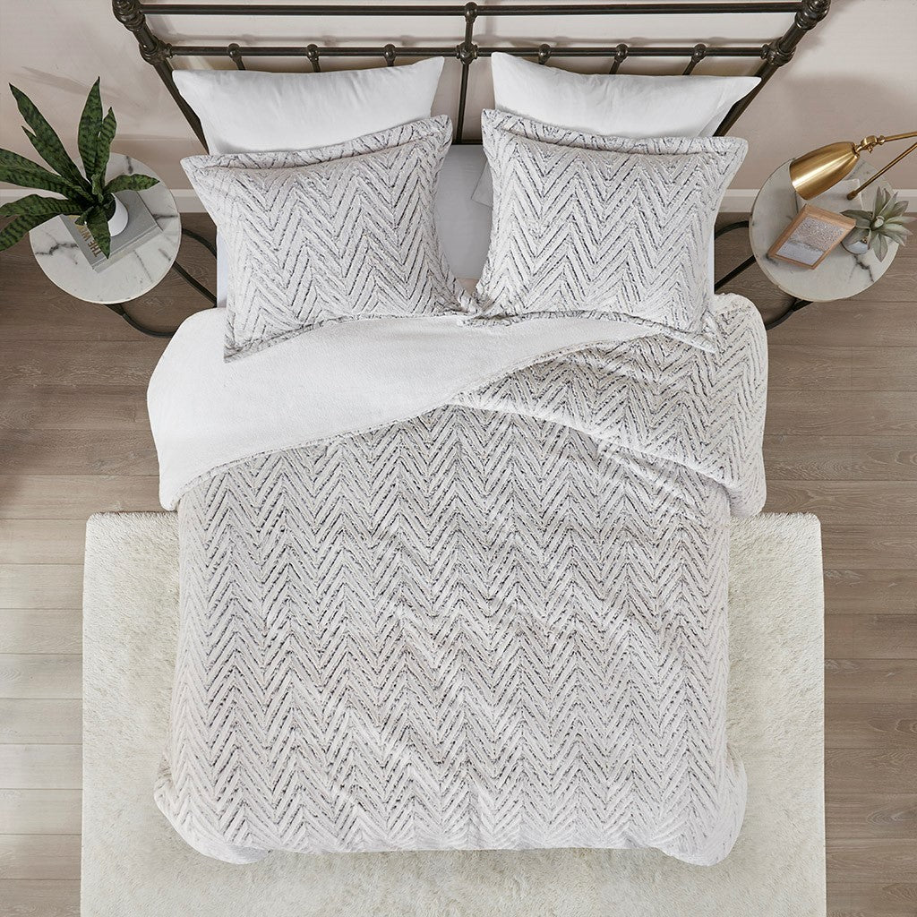 Ultra Plush Down Alternative Comforter in Ivory