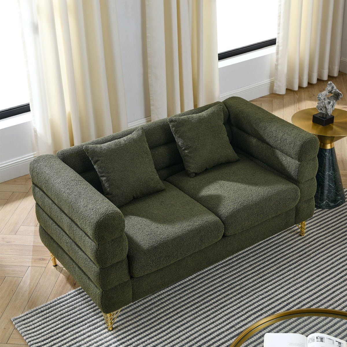 Streamline and Sleek Modern Sectional Sofa