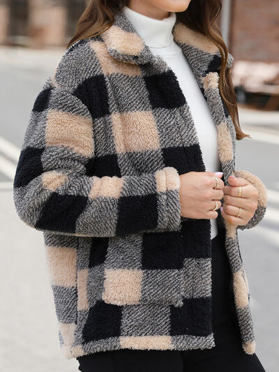 Stevvex fuzzy checkered drop-shoulder jacket in beige, black and gray plaid casual coat on Tampa Home & Garden Store