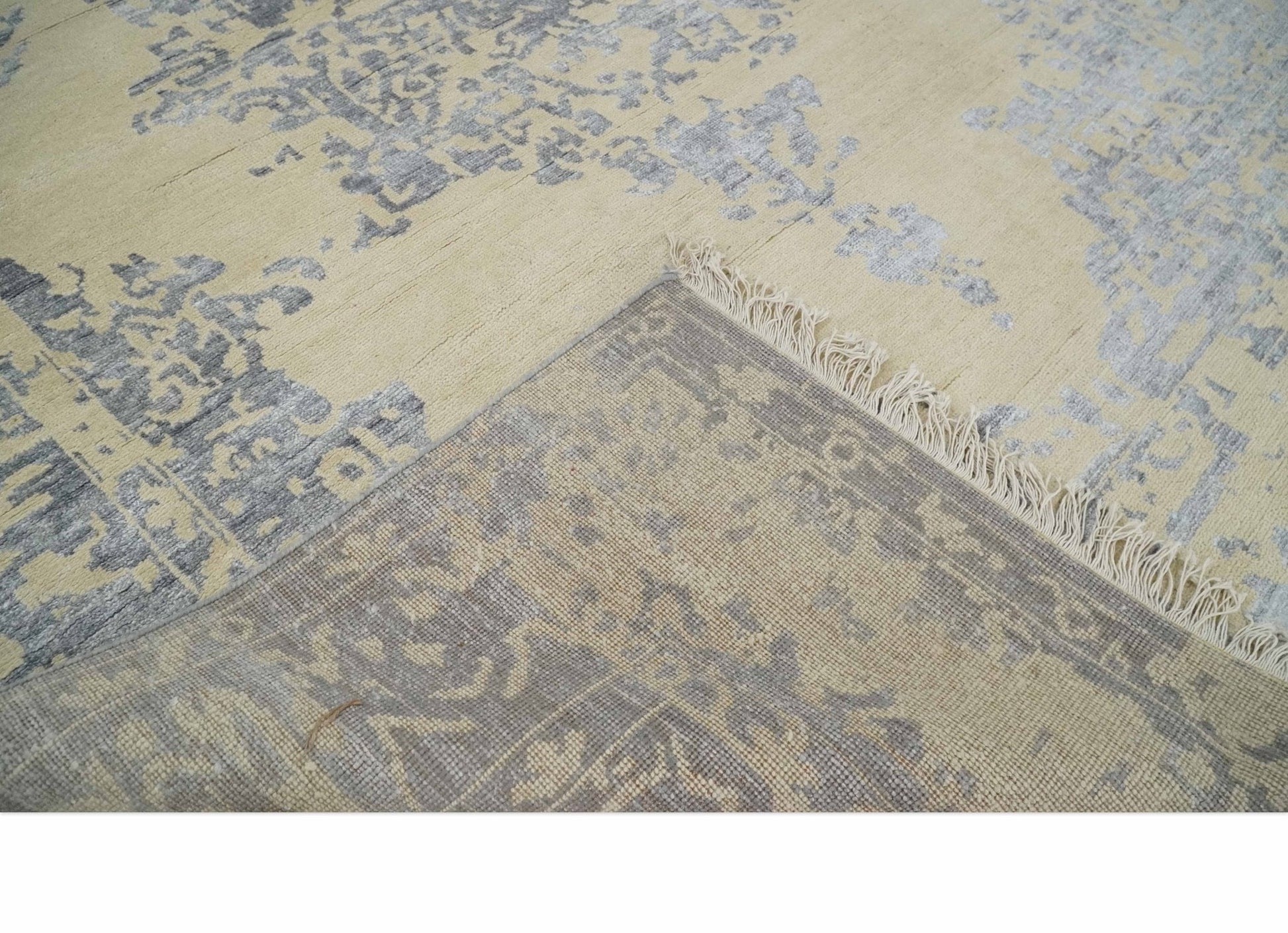 8x10 Beige, Charcoal and Silver Traditional Medallion Hand Knotted Wool and Bamboo Silk Area Rug - Tampa Home & Garden Store