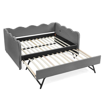Gingham Daybed With Usb Port And The Wave Shape