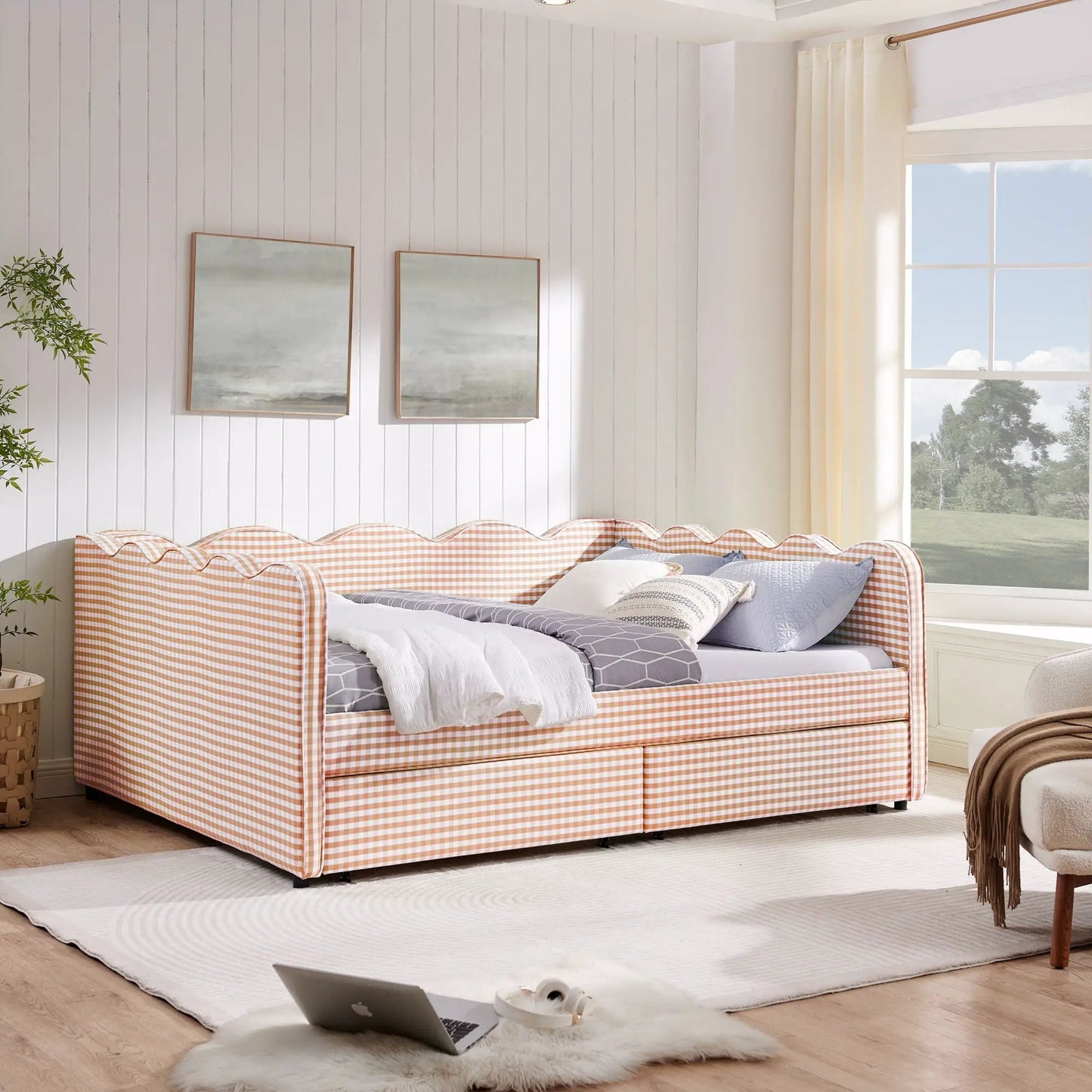 Gingham Daybed With USB Port and Wave Design