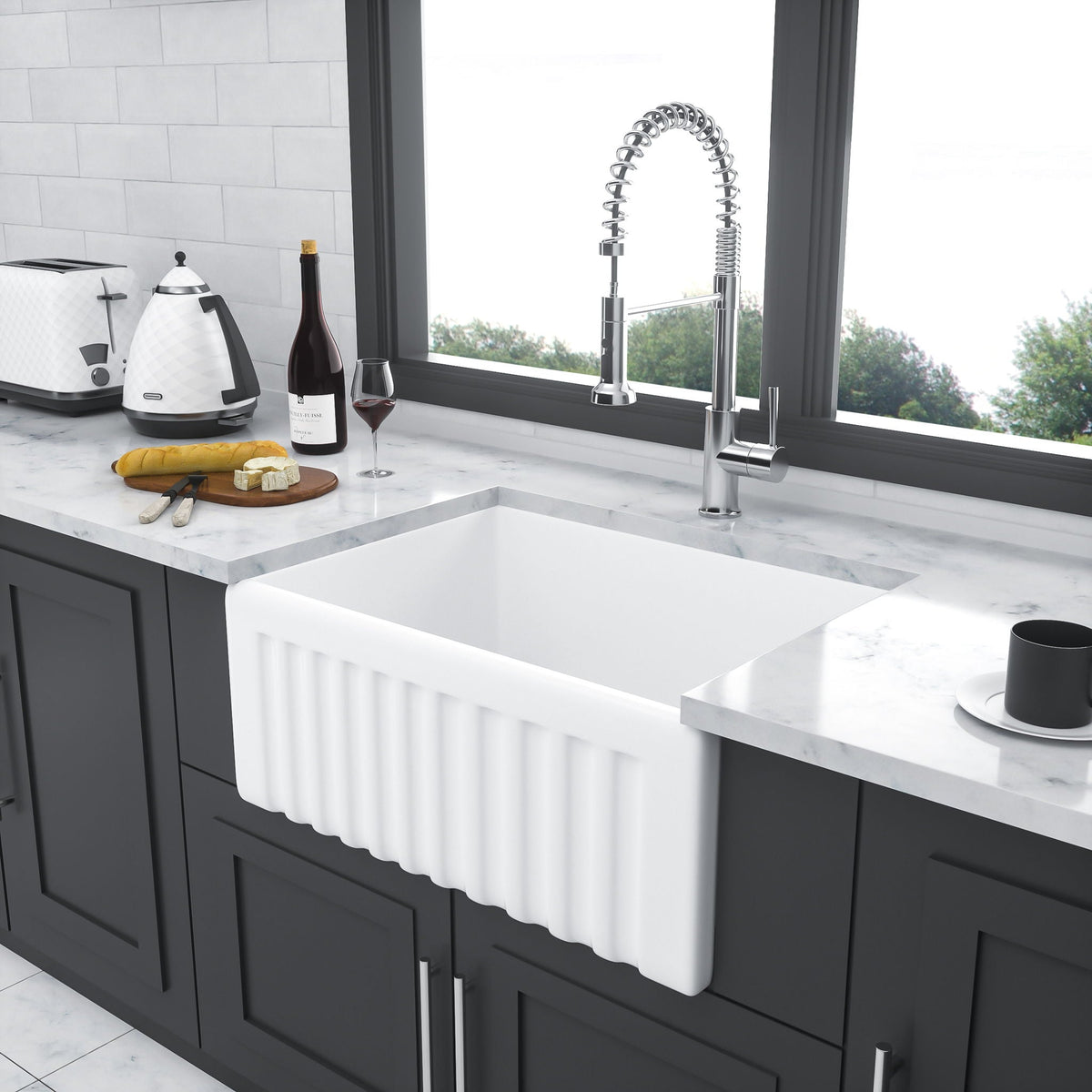 Ceramic Apron Front Sink With Grid And Strainer