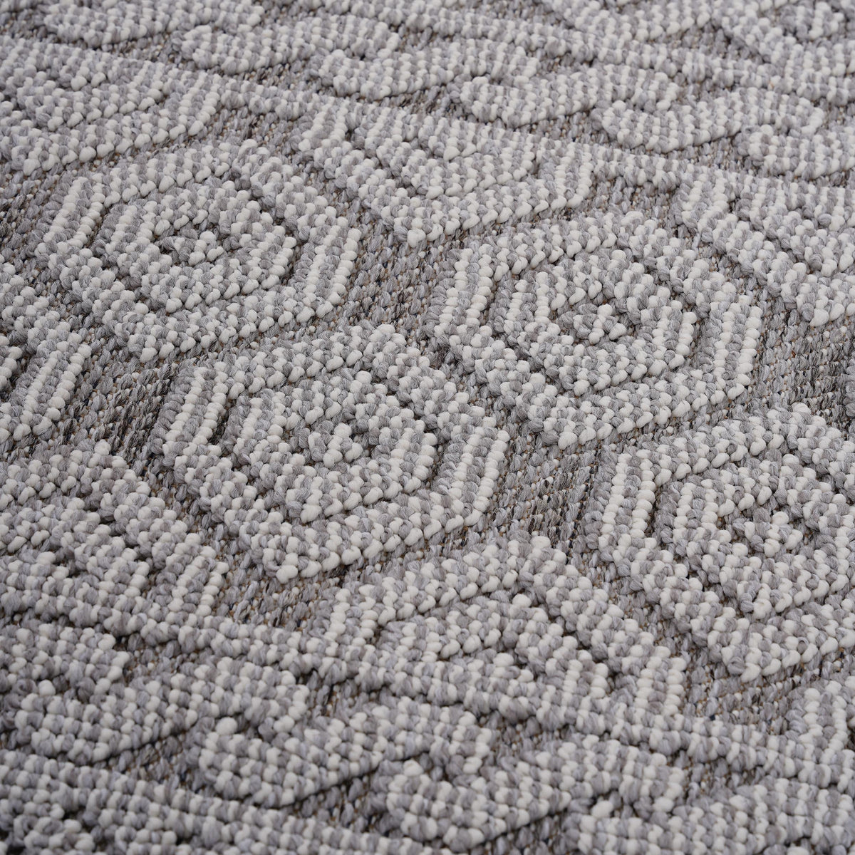 Guros Grey and White Rug with textured plush pile 6.7x9 stain resistant HouseOfZazla on Tampa Home & Garden Store