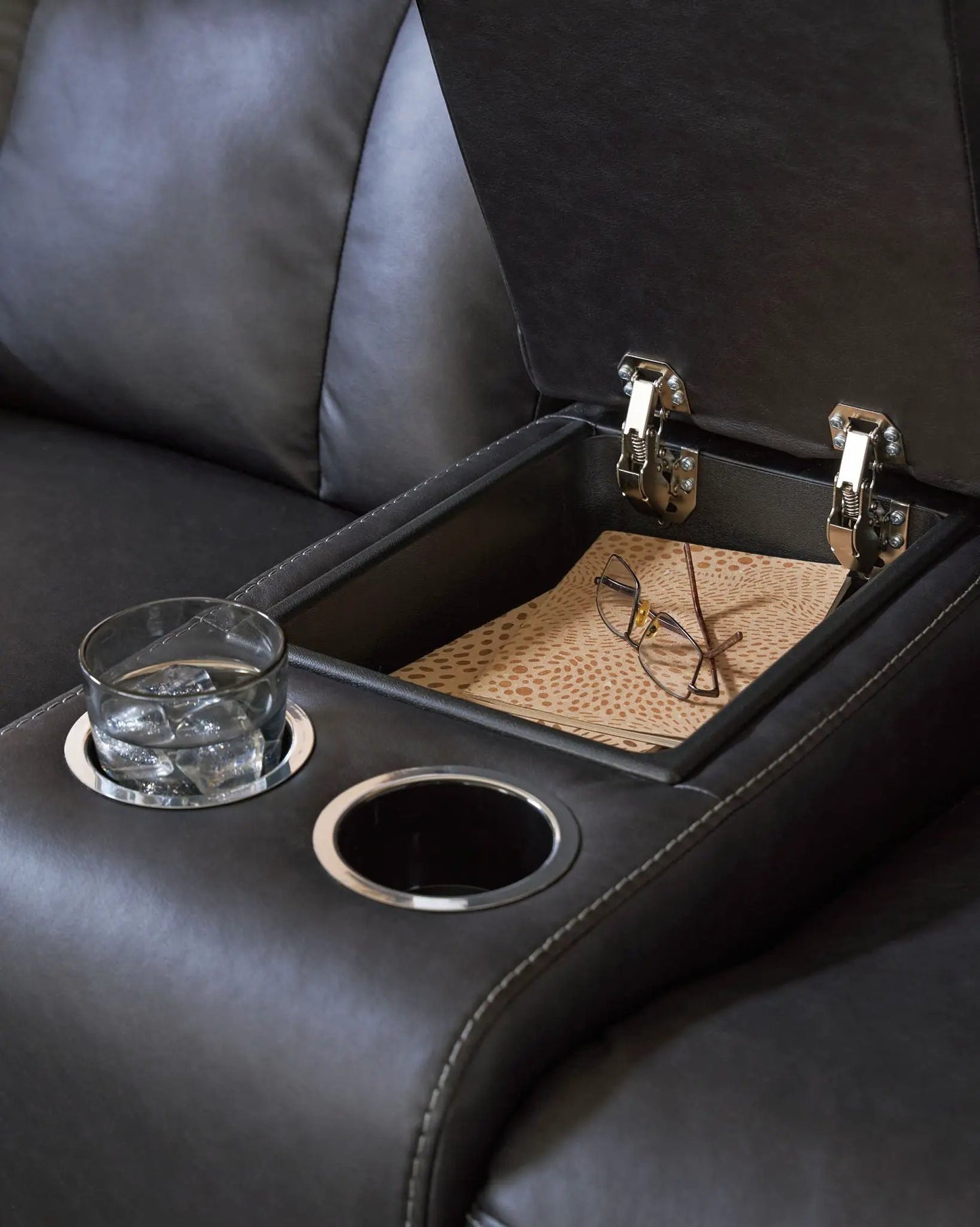 Double Reclining Loveseat With Console Caramel