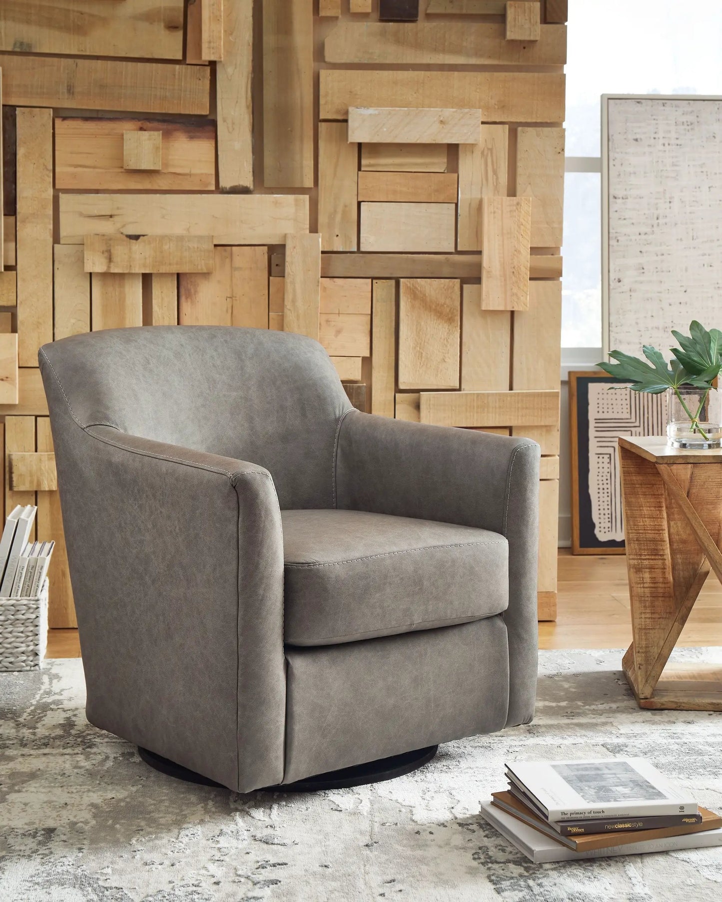 Bradney Swivel Accent Chair For Living Room