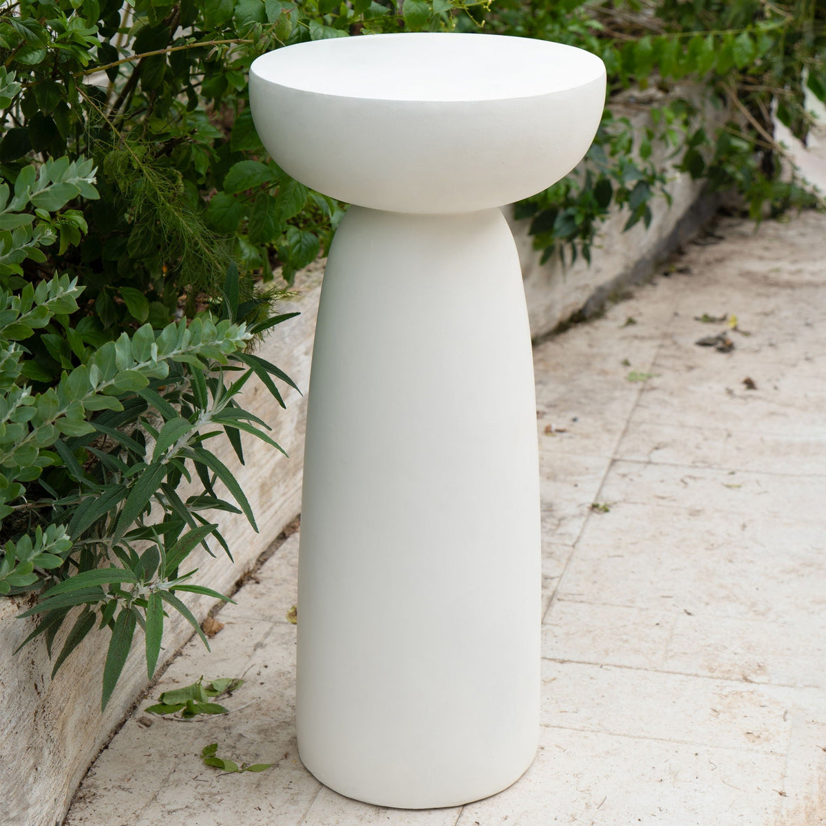 Magnesium oxide plant stand with durable ceramic construction, white finish and round top bowl on Tampa Home & Garden Store