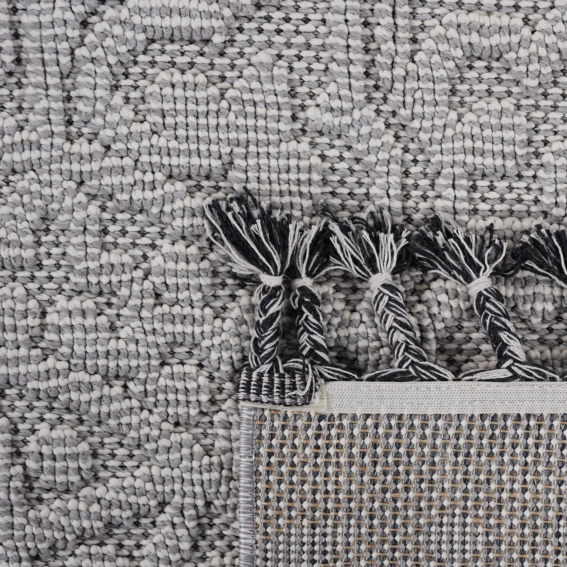 Guros Medallion Indoor/Outdoor Rug gray and white loop-pile area rug by Unique Piece Furniture on Tampa Home & Garden Store