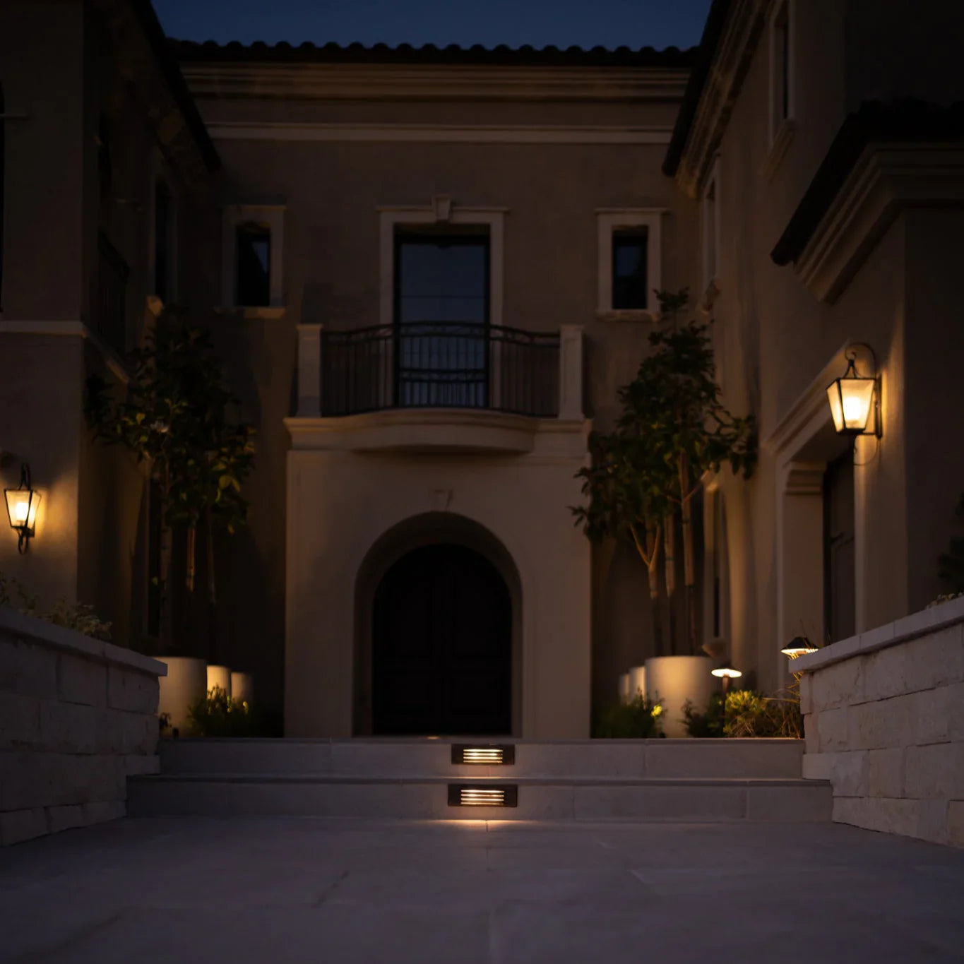 Tulay Antique Brass Louvered Step Light Low Voltage Landscape Lighting