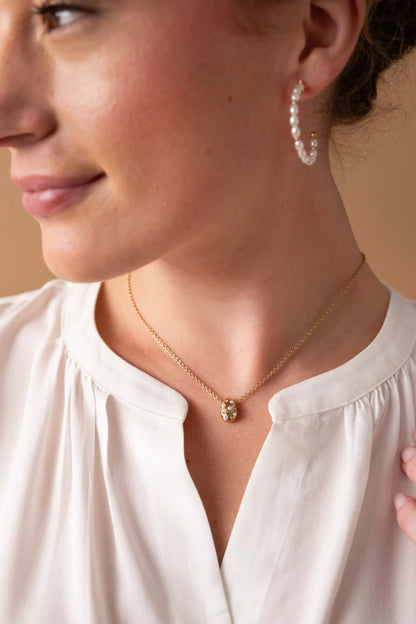 Pearl and Crystal Pendant Necklace with Starburst